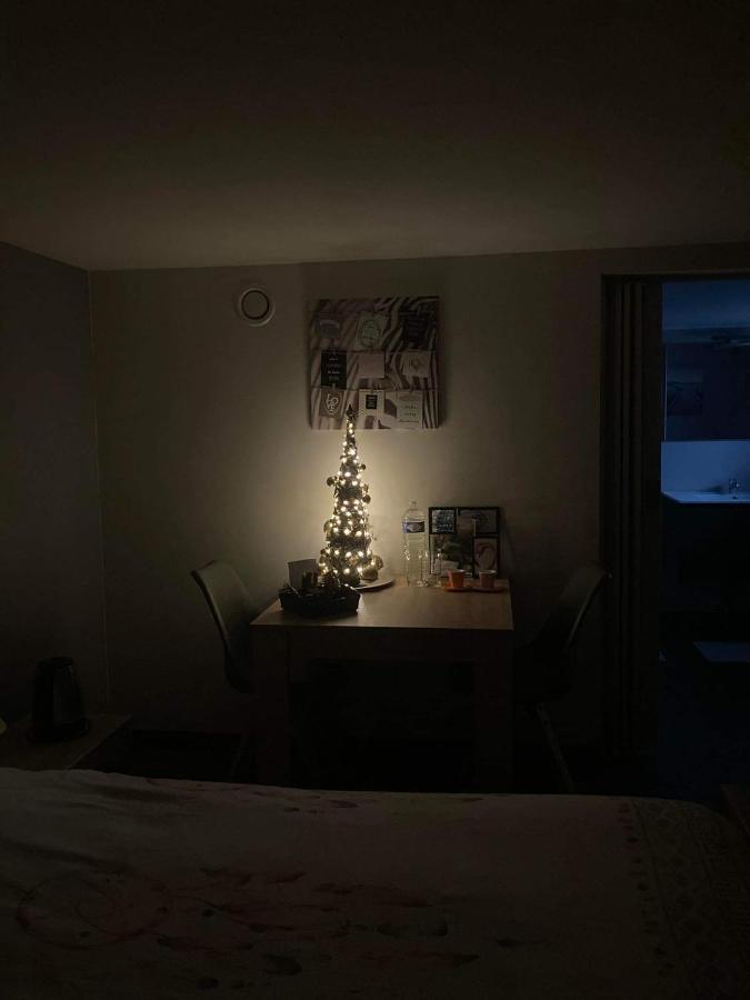 A La Reid Paisible Bed & Breakfast ธูส์ ภายนอก รูปภาพ